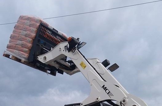 MiniIncarcator SUNWARD PROMOTIE- SWL 3230, 3.5ton, 74CP + + SET FURCI paleti  GRATUIT de vanzare